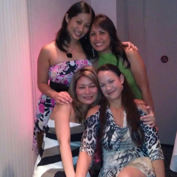 Meet your Posher, Malia - Picture 2 of 16